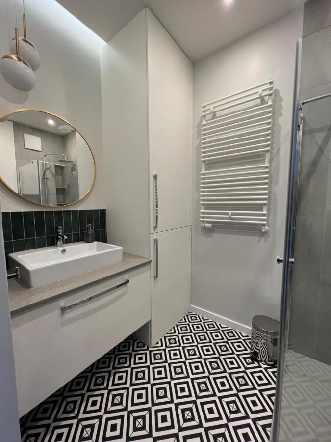 Bielany Apart Joanny Obok Metra Warsaw Exterior photo